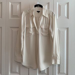 Ann Taylor camp shirt winter white size medium